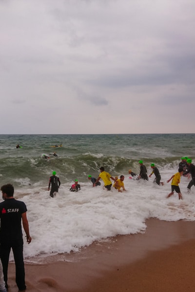 Der Start in die Wellen